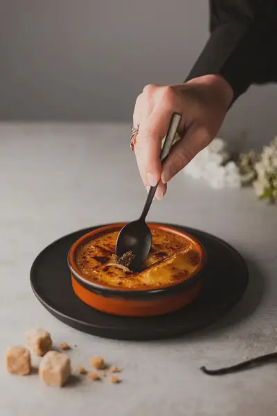 la charlotte creme brulee hu3007469716071560961 - Emma-Jane's